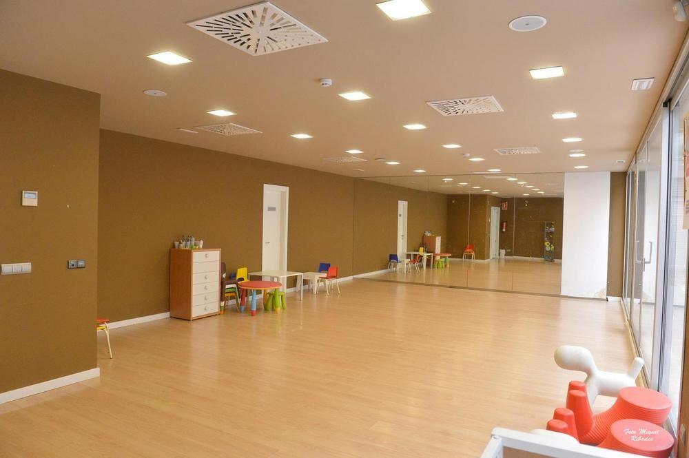 Azz Valencia Tactica Hotel Paterna Buitenkant foto