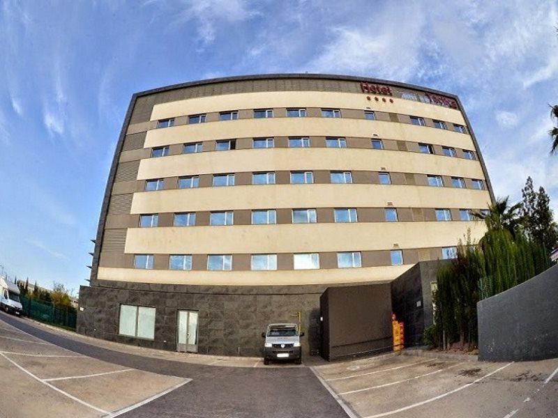 Azz Valencia Tactica Hotel Paterna Buitenkant foto