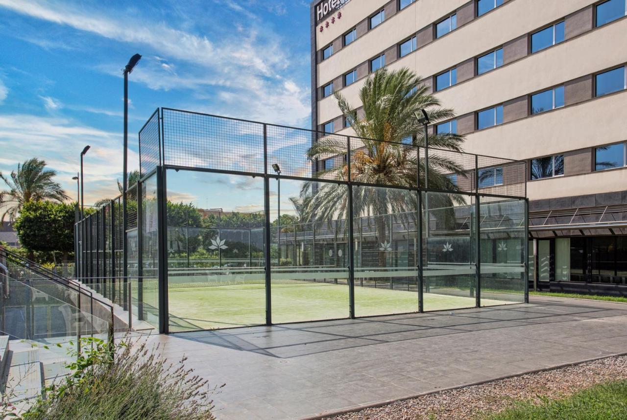 Azz Valencia Tactica Hotel Paterna Buitenkant foto